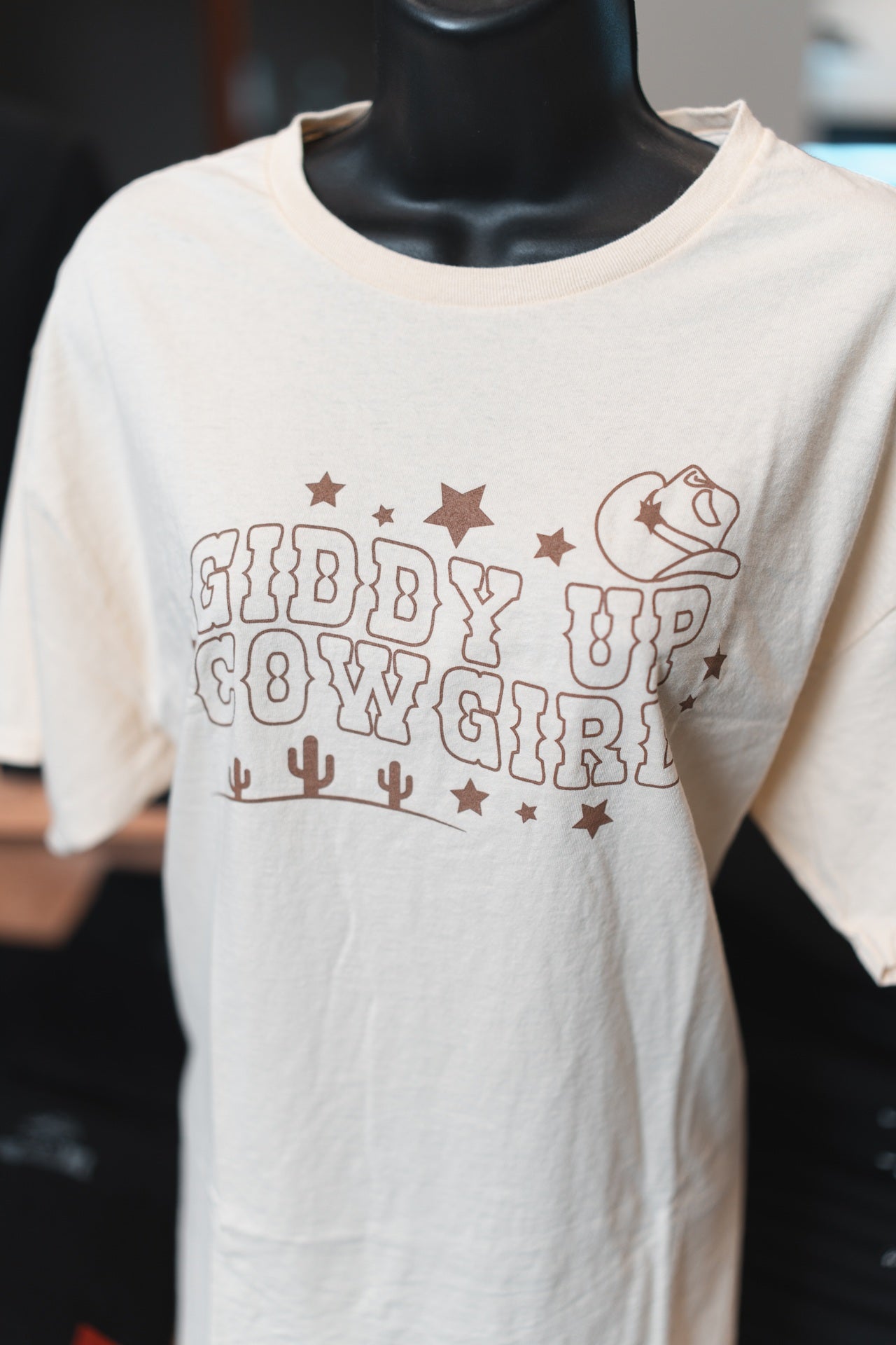 Giddy Up Cowgirl - Women's Tee
